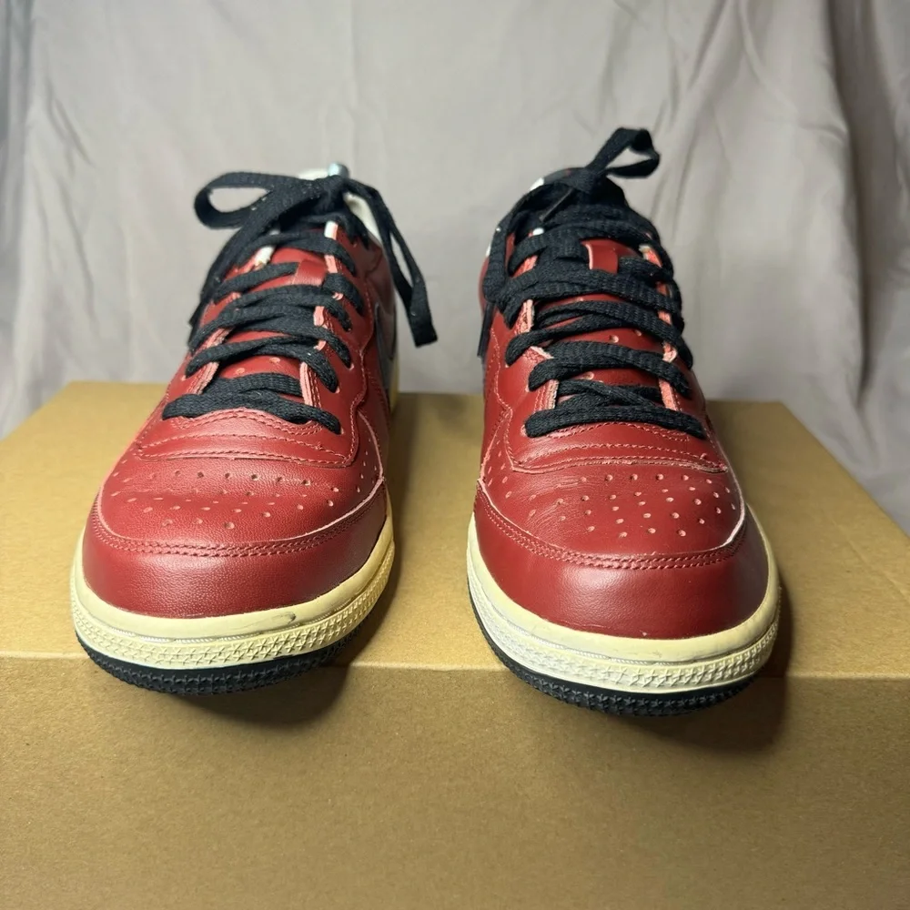 Rare Nike low legend bfive shoes size‎ 8.5